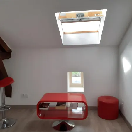 Les Pyreneales Dans Le Madiranais