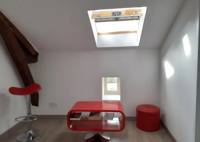 Les Pyreneales Dans Le Madiranais